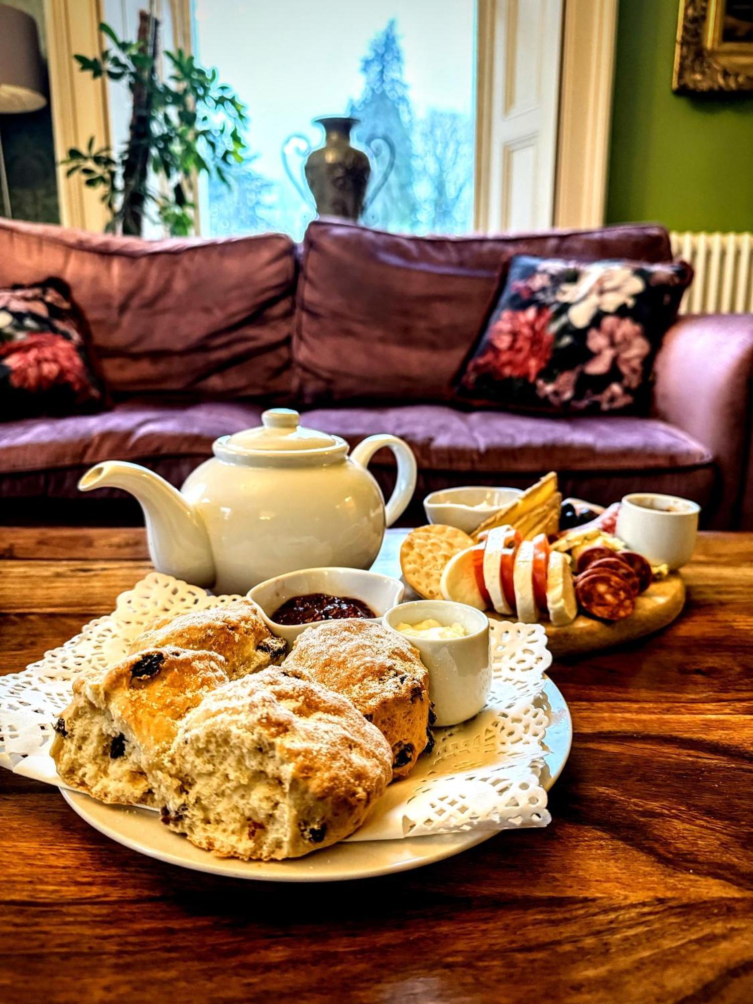 Clone Country House Aughrim Bagian luar foto Afternoon tea at the Old Vicarage, 2019